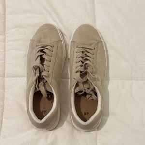 H&M Light Tan Lace-Up Sneakers